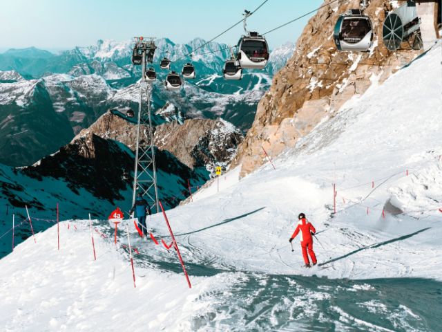 スキーで広がる冬の楽しみ方